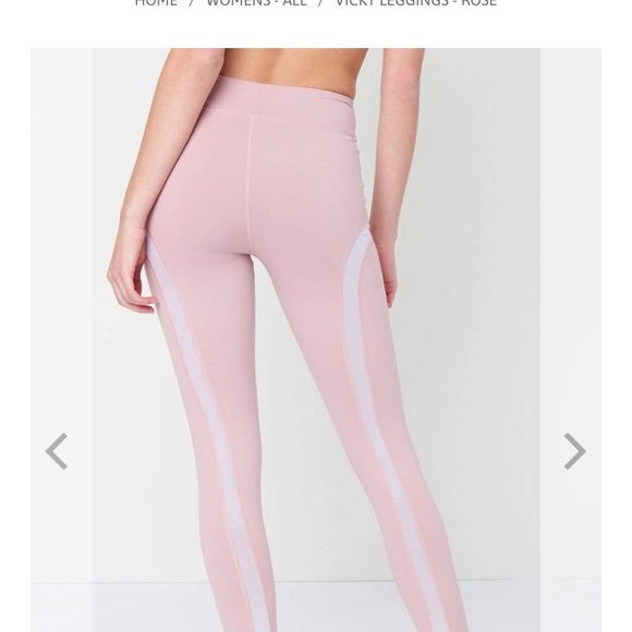 Young & reckless - Picture 2 of 2